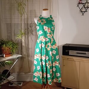 Emily And Fin Green Dress Size L